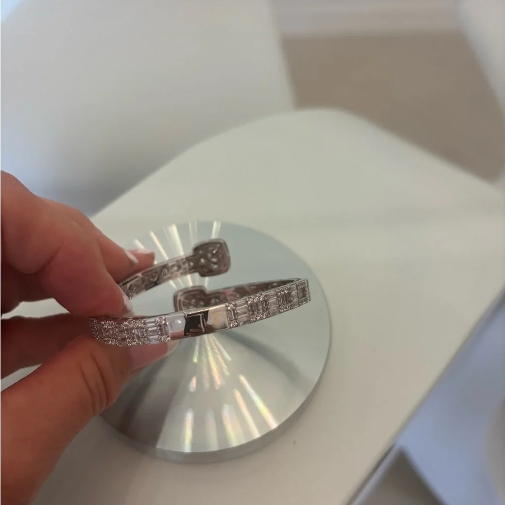 Executive Sterling Silver Bangle Emerald Cut